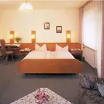 Bodenseehotel Krone & Gaestehaus ホテル 3*
