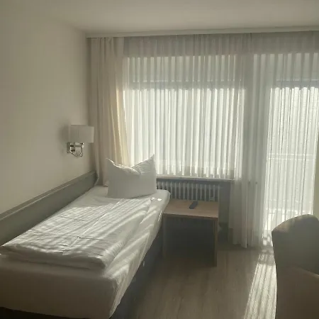 Bodenseehotel Krone & Gaestehaus 호텔