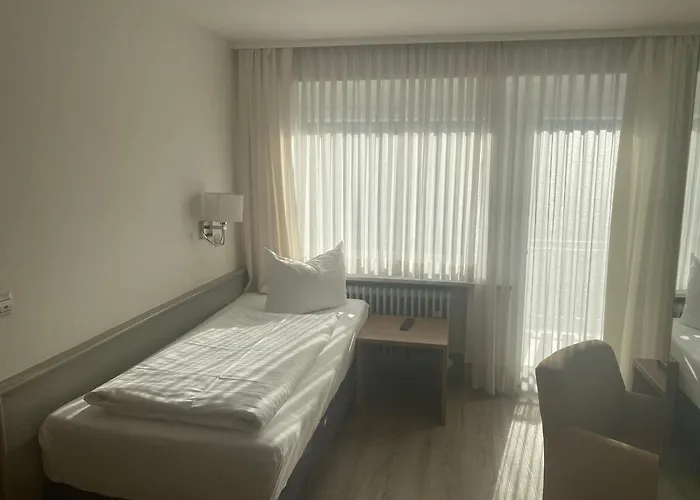 Bodenseehotel Krone & Gaestehaus Hotell