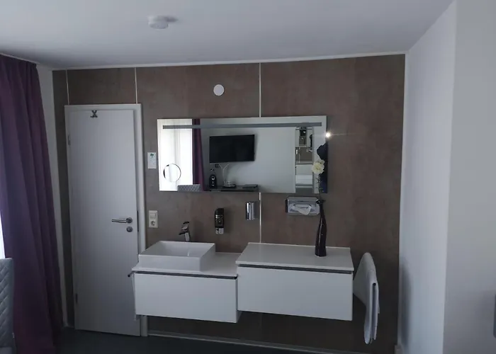 Bodenseehotel Krone & Gaestehaus Ξενοδοχείο 3*